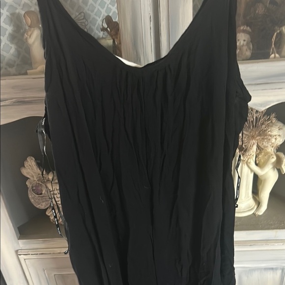 Romper - Picture 2 of 7